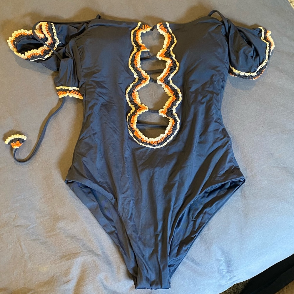 NWOT RARE Becca Medina one piece - Picture 4 of 5